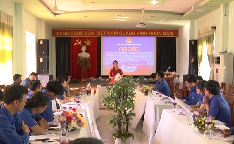 Bí thư Tỉnh đoàn Phạm Thị Thanh phát biểu. Ảnh: M.H
