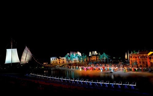 A scene of trading and cultural exchange between different countries in Hoi An 