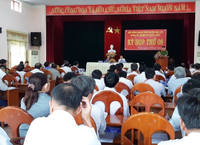 Kỳ họp thứ 8 HĐND huyện đã thành công tốt đẹp. TRIÊU NHAN