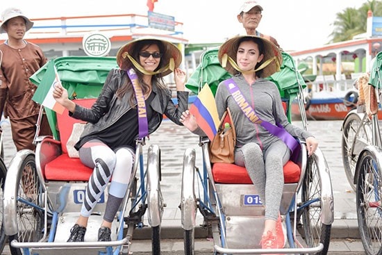   Some beauties in Hoi An city