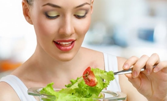 Mã đề có thể được chế biến thành nhiều món ăn chữa chóng mặt ( Ảnh minh họa) 