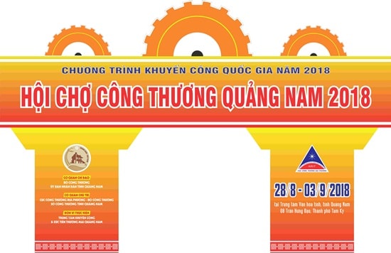 Hội chợ Công Thương Quảng Nam năm 2018 là cơ hội đẻ quảng bá, kết nối mua sắm nhiều mặt hàng chất lượng. Ảnh: Q.VIỆT