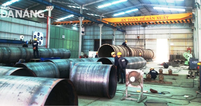 Công ty CP Cơ khí Hà Giang – Phước Tường được UBND thành phố Đà Nẵng chứng nhận là doanh nghiệp đổi mới công nghệ, ứng dụng công nghệ tiêu biểu.