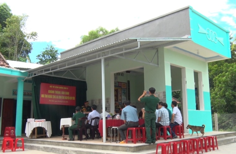 Quang cảnh lễ bàn giao