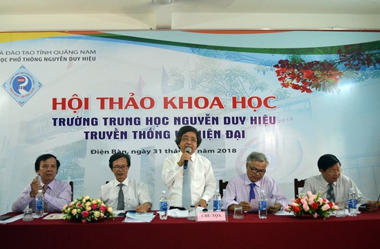 PGS - TS Trần Văn Nam phát biểu tại Hội thảo