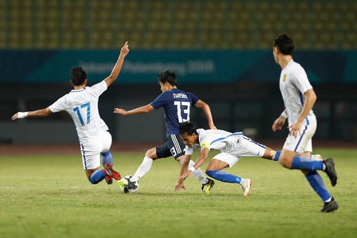 10. Tiền vệ phải: Yuto Iwasaki/Nhật Bản. (Ảnh: Getty).