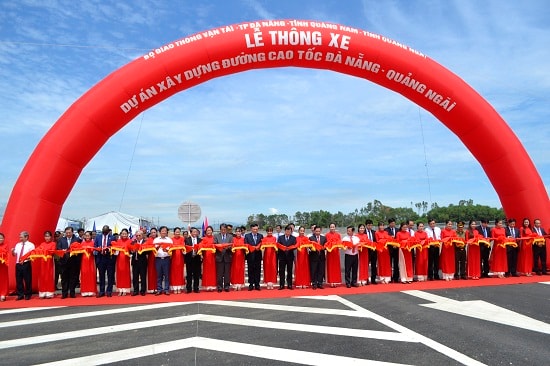 The traffic opening ceremony of Da Nang – Quang Quang Ngai expressway