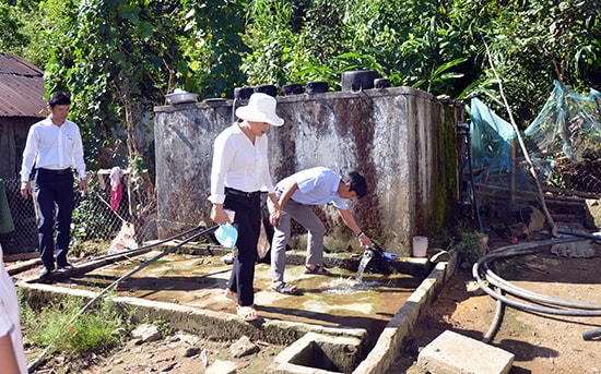 Cần quản lý sau đầu tư hiệu quả các công trình dân sinh tại làng tái định cư thủy điện.Ảnh: H.P