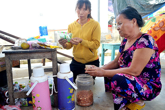 Sinh kế của gia đình bà Nguyễn Thị Côi để đắp đổi qua ngày. Ảnh: QUANG VIỆT