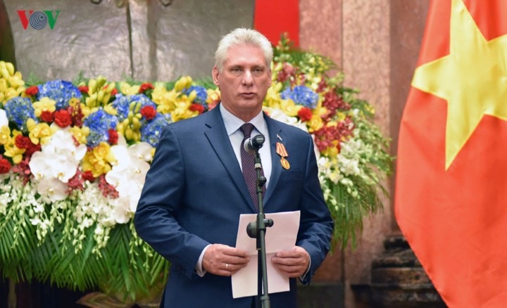 Phát biểu sau khi nhận Huân chương Hồ Chí Minh, Chủ tịch HĐNN và HĐBT Cuba Miguel Diaz Canel đã bày tỏ vinh dự khi được nhận Huân chương cao quý mà Đảng, Nhà nước Việt Nam trao tặng.