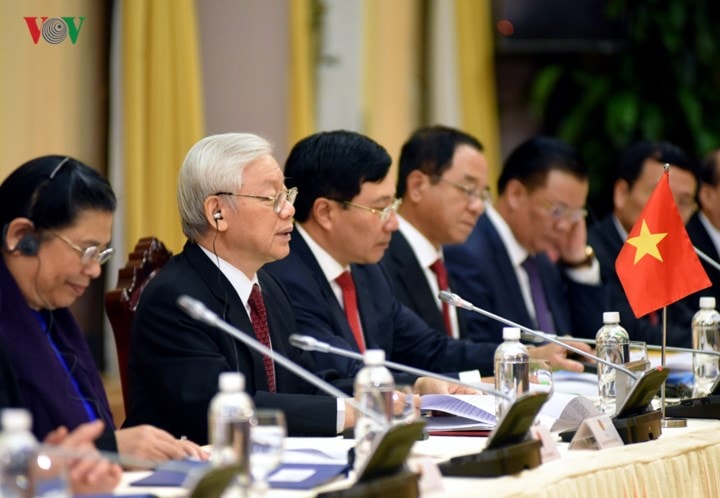 Tổng Bí thư, Chủ tịch nước Nguyễn Phú Trọng phát biểu tại cuộc hội đàm. Trong khuôn khổ chuyến thăm hữu nghị chính thức tới Việt Nam lần này của Chủ tịch HĐNN và HĐBT Cuba Miguel Diaz Canel, hai bên sẽ ký kết các thỏa thuận cụ thể trong lĩnh vực kinh tế-thương mại, tài chính.