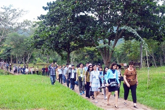 Du lịch đang trở thành ngành kinh tế mũi nhọn của tỉnh nên việc tạo cơ chế cho du lịch phát triển là cần thiết