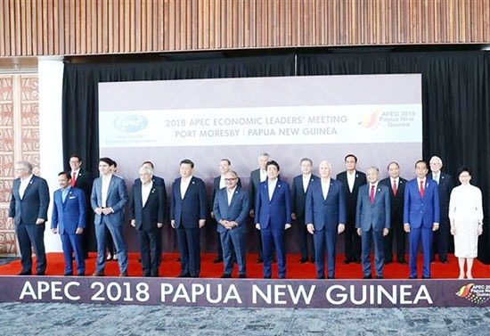 Các nhà lãnh đạo APEC tại hội nghị cấp cao ở Papua New Guinea. Ảnh: TTXVN