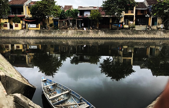 TP.Hội An tiếp tục đầu tư để xử lý triệt để hồ điều tiết này. Ảnh: MINH HẢI