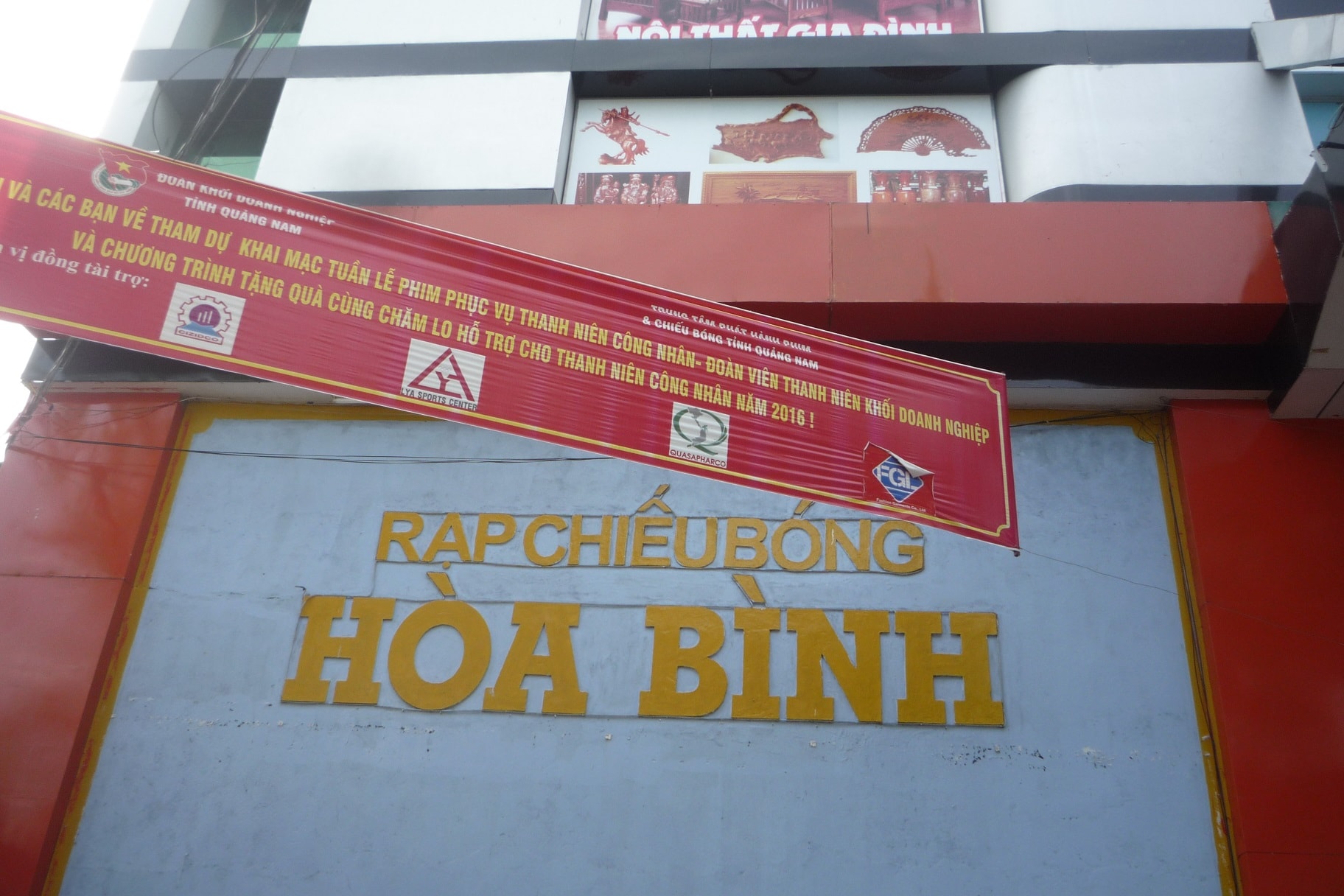 Rạp Hòa Bình thời còn hoạt động. Ảnh N.T.SINH