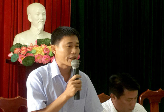 Ông Đỗ Văn Quyết - Giám đốc Công ty CP Minh Đạt Quảng Nam phát biểu tại buổi đối thoại. Ảnh: PHAN VINH