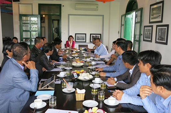 Những cuộc tiếp xúc doanh nghiệp định kỳ được xem là kênh hữu ích để tháo gỡ khó khăn cho doanh nghiệp. Ảnh: T.D