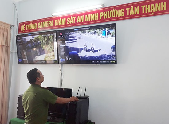 Hệ thống camera an ninh ở phường Tân Thạnh phát huy hiệu quả cao trong đấu tranh phòng chống tội phạm. Ảnh: P.N