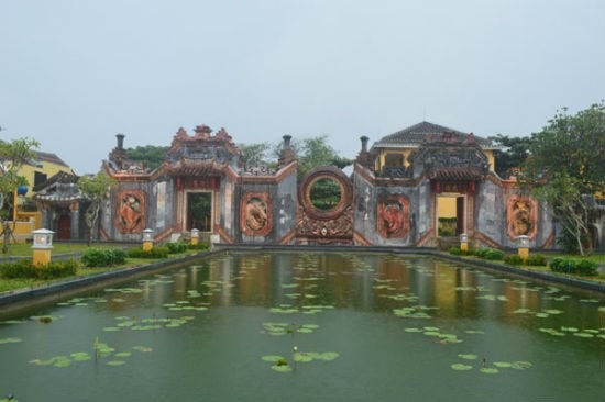 The three-door gate of Ba Mu pagoda after renovation