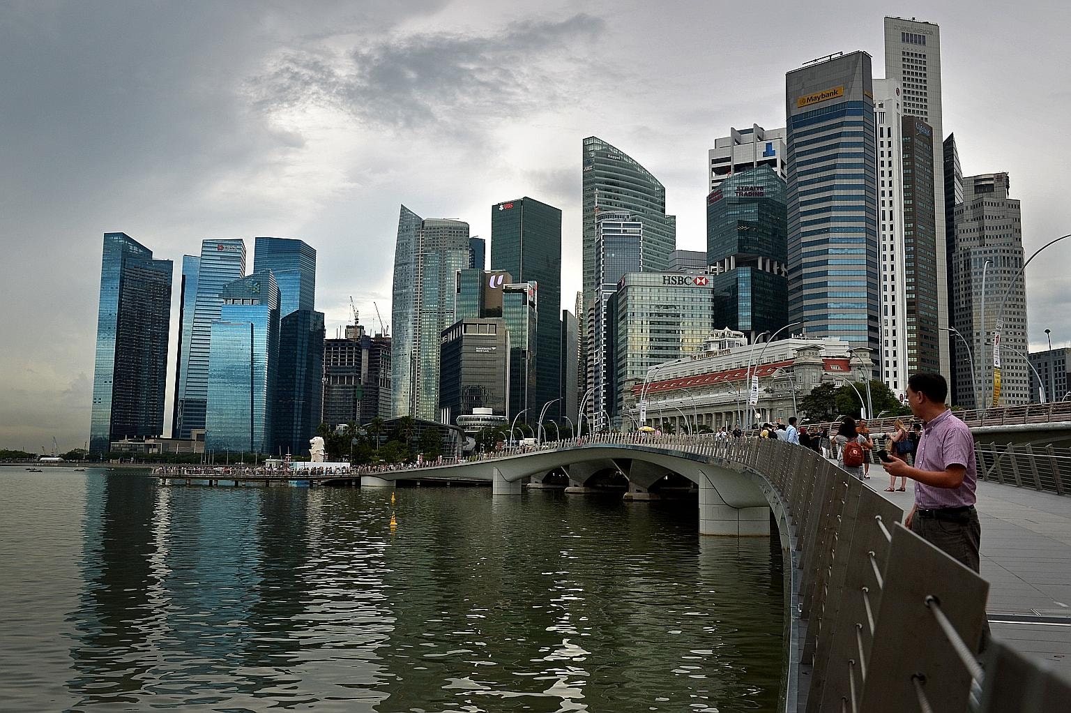 Trung tâm tài chính Singapore. Ảnh: straittimes