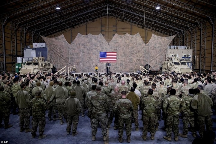 Theo kế hoạch ban đầu, ông Trump sẽ gặp gỡ với Thủ tướng Iraq Adel Abdul Mahdi, nhưng cuối cùng, họ chỉ có thể trao đổi qua điện thoại. Ảnh: AP.