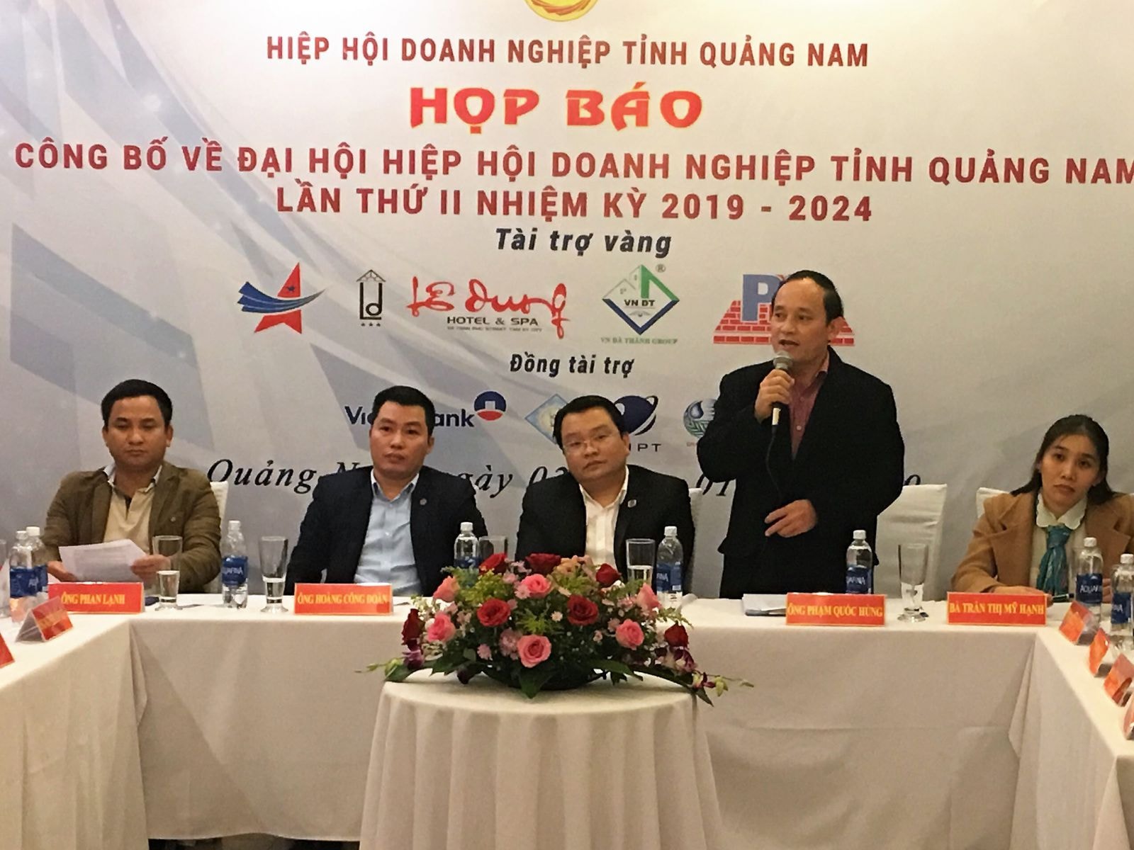 Quang cảnh buổi họp báo