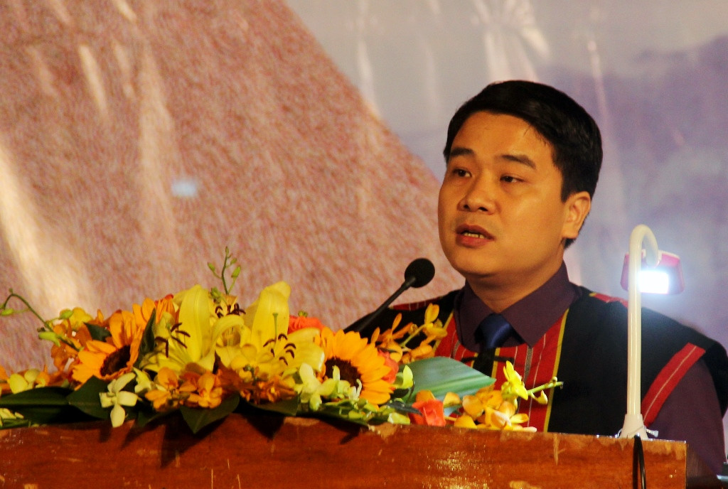 Phó Chủ tịch UBND tỉnh Trần Văn Tân phát biểu khai mạc. Ảnh: A.N