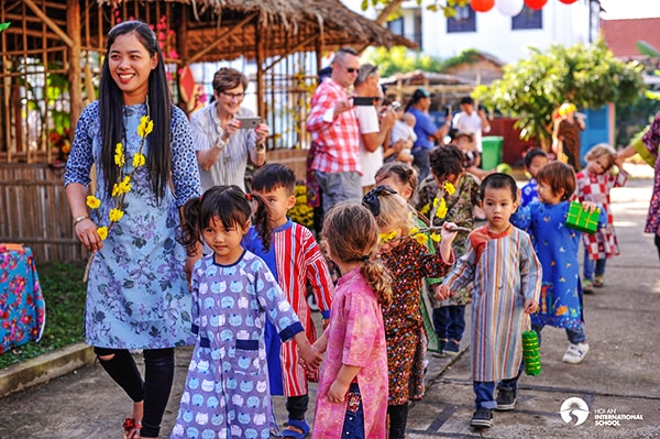  Thi thời trang áo dài dành cho các em nhí. Ảnh: MINH HẢI