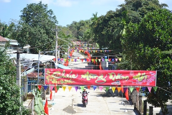 Ở thôn Kỳ Lam, xã Điện Thọ (Điện Bàn), người dân chung tay 