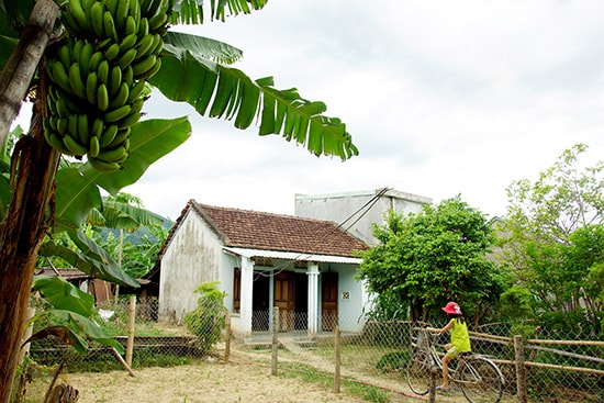 Làng quê luôn là nỗi mong nhớ của những người phương xa. Ảnh: PHƯƠNG THẢO