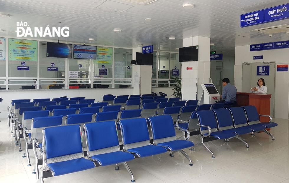 Đây là nơi sàng lọc, chẩn đoán và điều trị các bệnh lý về tim cho bệnh nhân ở Đà Nẵng và khu vực miền Trung-Tây Nguyên. Trong ảnh: Khu khám bệnh khang trang, hiện đại đã sẵn sàng tiếp đón người bệnh