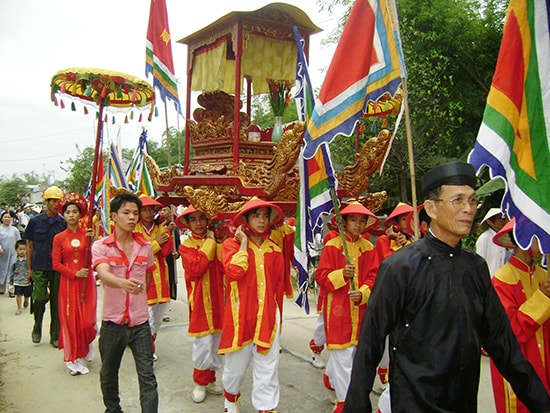 Lễ hội Bà Thu Bồn - nét đẹp văn hóa truyền thống ở vùng tây huyện Duy Xuyên. Ảnh: HOÀI NHI