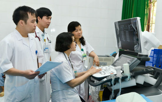 Áp dụng EMR mang đến nhiều tiện ích cho người bệnh vào cơ sở khám chữa bệnh.