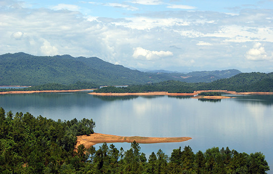 Hồ Phú Ninh. Ảnh: PHƯƠNG THẢO