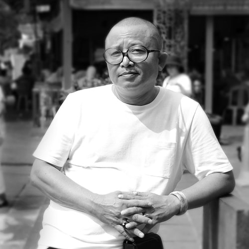 Họa sĩ Lê Kinh Tài. Ảnh: CHÂU HẬU HY.