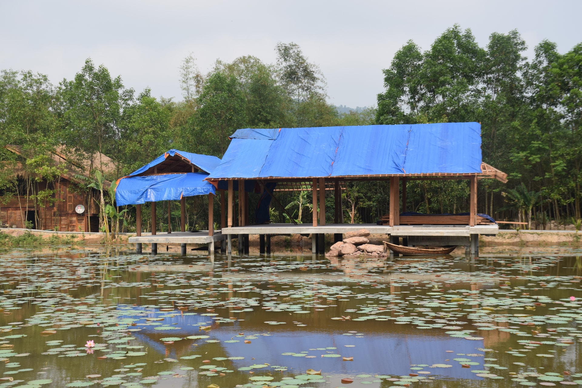 Một hạng mục được xây dựng kiên cố bằng bê tông. Ảnh: THANH THẮNG