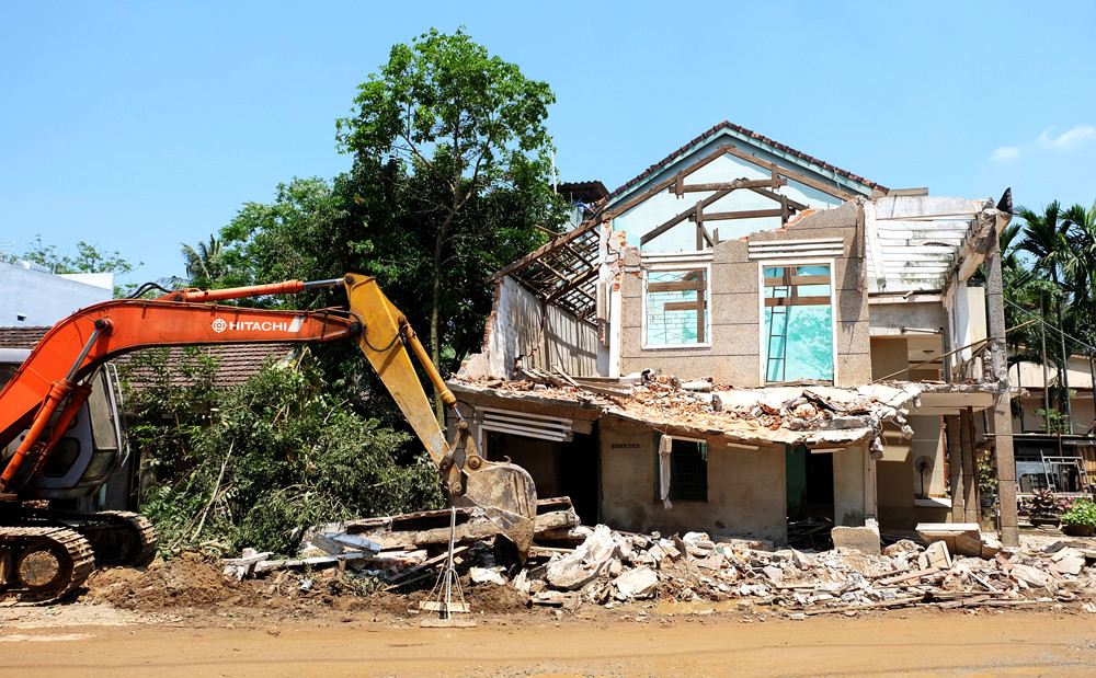 Nguyên nhân của việc chậm triển khai dự án Nâng cấp, cải tạo đường ĐH7 NT là khâu giải phóng mặt bằng chưa tốt. Ảnh: Đ.Q.C