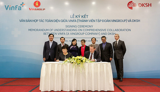 Dưới sự chứng kiến của Bộ trưởng Bộ Y tế Nguyễn Thị Kim Tiến, hợp tác chiến lược giữa VinFa và DKSH đã chính thức được lãnh đạo hai bên ký kết, với mục tiêu đáp ứng nhu cầu chăm sóc sức khỏe tại Việt Nam theo chuẩn mực quốc tế.