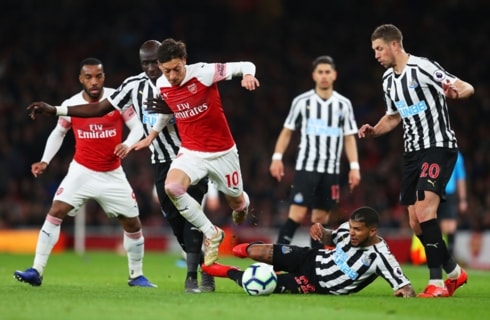 Arsenal nhẹ nhàng thắng Newcastle (Ảnh: Getty).