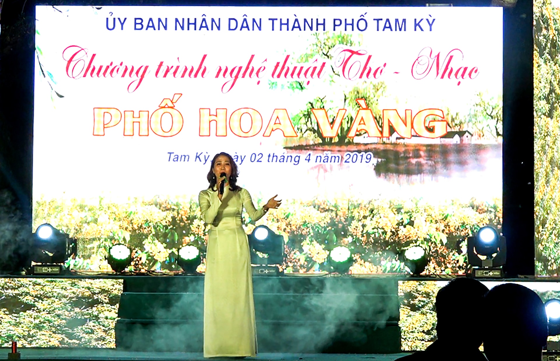 Những ca khúc xoay quanh chủ đề 