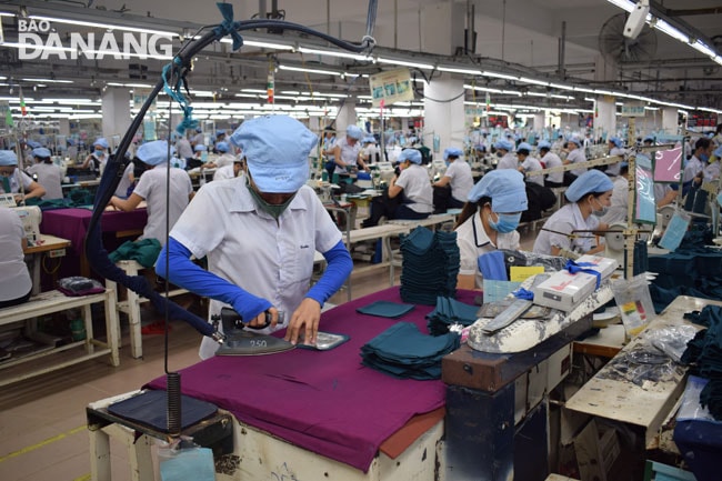 Ba tháng đầu năm, kinh tế thành phố đạt tốc độ tăng trưởng ấn tượng so với cùng kỳ năm 2018. Ảnh: KHÁNH HÒA