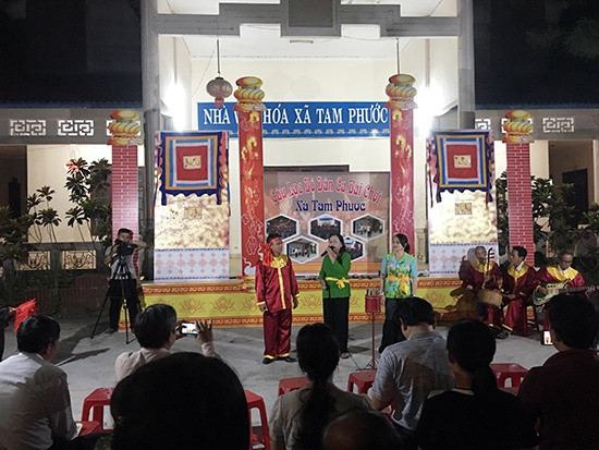 Một buổi biểu diễn của CLB dân ca bài chòi Tam Phước.