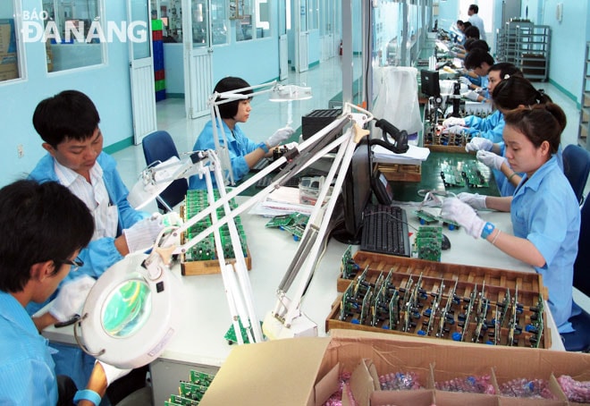 Phần lớn sản phẩm công nghiệp hỗ trợ của nước ta tập trung ở lĩnh vực linh kiện điện tử.
