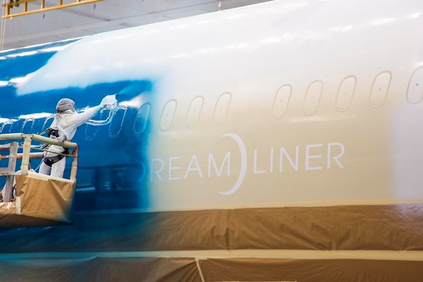 Màu xanh nước biển đặc trưng nhận dạng thương hiệu của Vietnam Airlines. (Ảnh: Boeing).