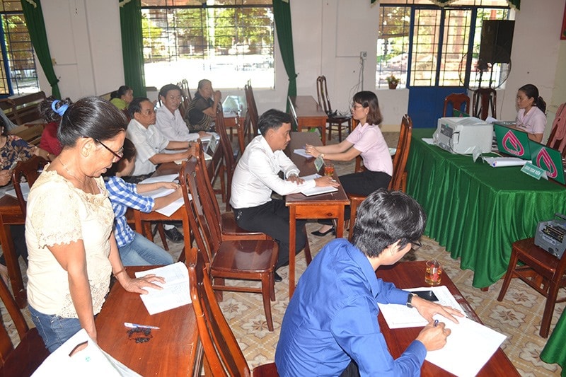 Ngân hàng CSXH chi nhánh Quảng Nam đưa tín dụng ưu đãi đến với người dân phường An Mỹ (TP.Tam Kỳ).Ảnh: V.N