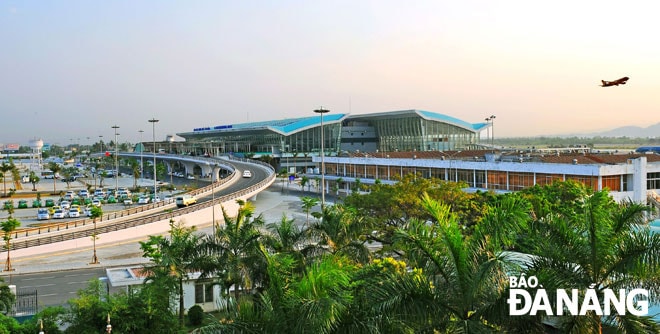 Cảng hàng không quốc tế. Ảnh: T.S