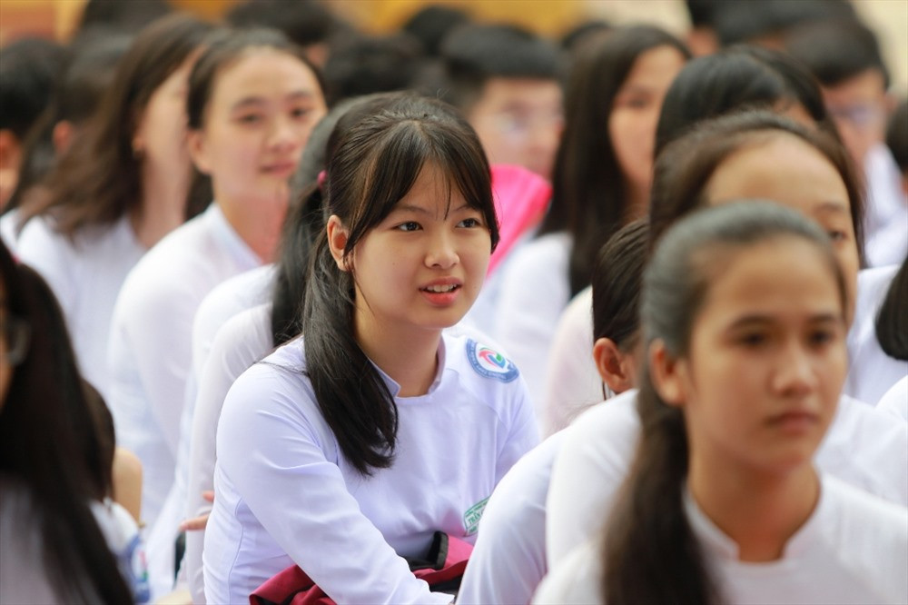 Năm học 2019 - 2020, Trường THPT Trần Cao Vân tiếp nhận 380 học sinh khối lớp 10. Ảnh: T.C