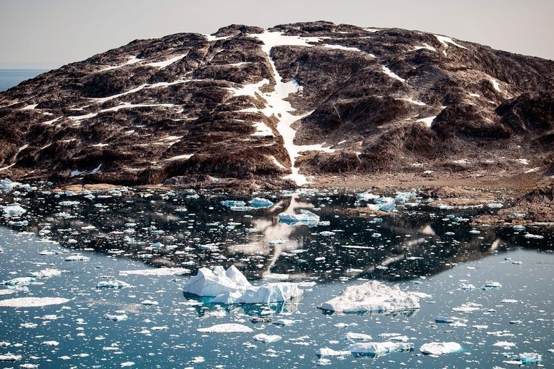 Những tảng băng trôi ở đảo Greenland tan chảy vì biến đổi khí hậu. Ảnh: Gettyimage