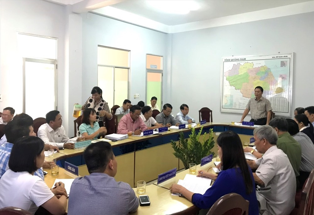 Phó Chủ tịch UBND tỉnh Lê Trí Thanh chủ trì buổi tiếp công dân tháng 9. Ảnh: VINH ANH