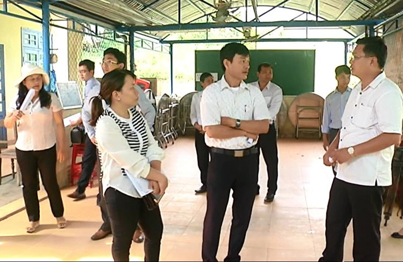 HĐND tỉnh giám sát chính sách hỗ trợ học sinh ở huyện Bắc Trà My. Ảnh: L.P.L.N